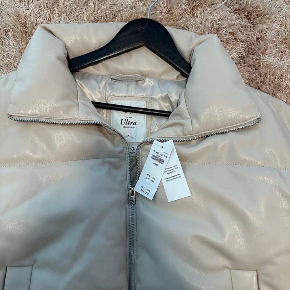 ABERCROMBIE NWT ULTRA CROPPED PUFFER JACKET - Picture 6 of 7